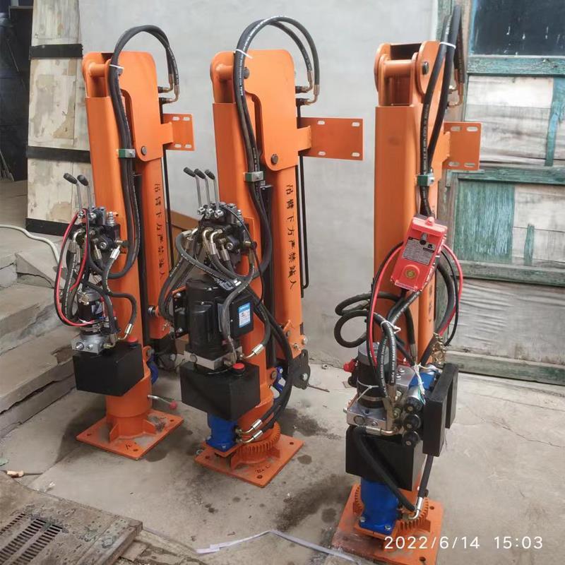 晋源区重汽蓝牌随车吊 3.2吨 国六动力强 液压驱动 农用自卸起重机